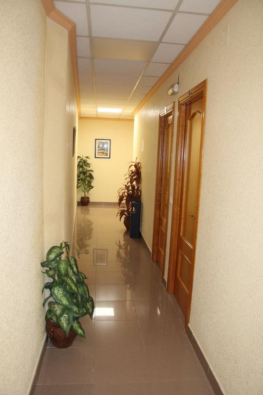Hostal Cazalegas Exterior foto